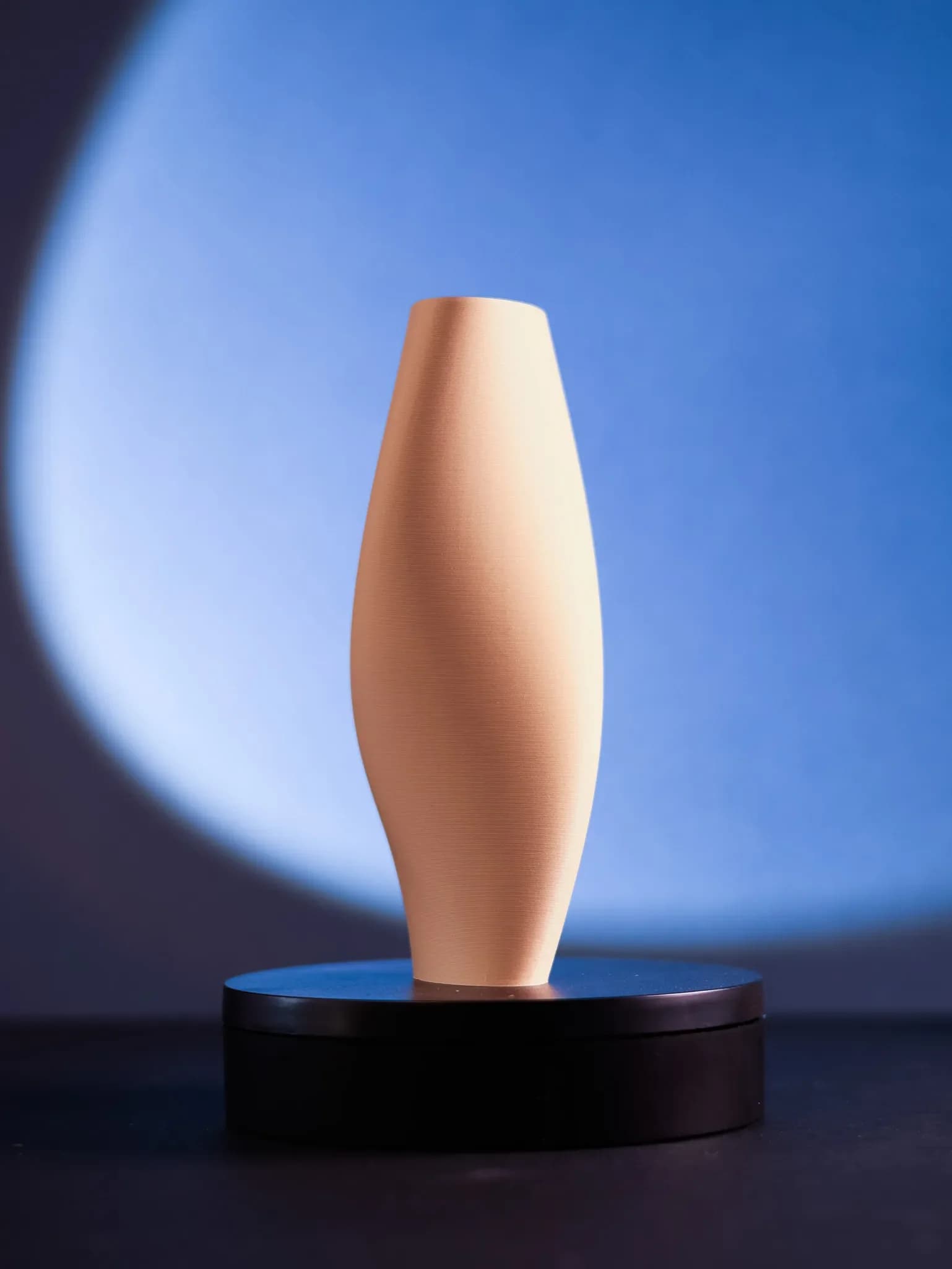 Organic Flow Twist Vase, photo 4 of 4